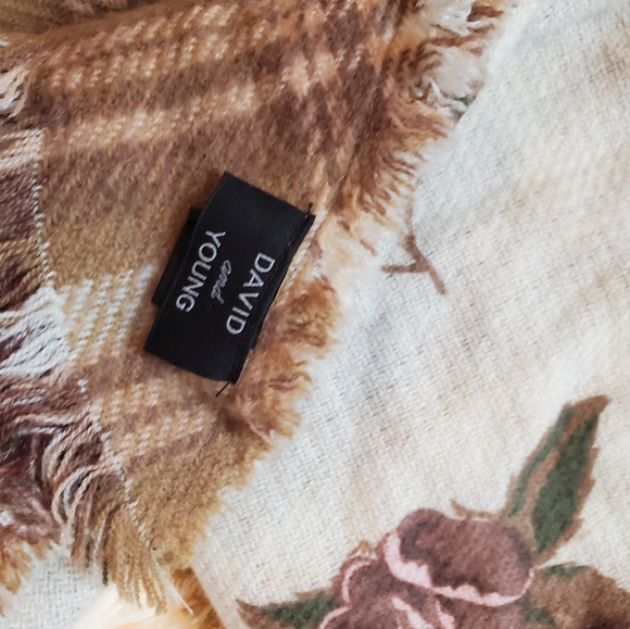 Blanket scarf - Picture 3 of 3